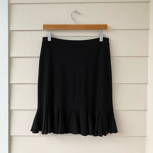 WHBM • Black Skirt with Ruffled Hem Size Medium - Picture 3 of 12